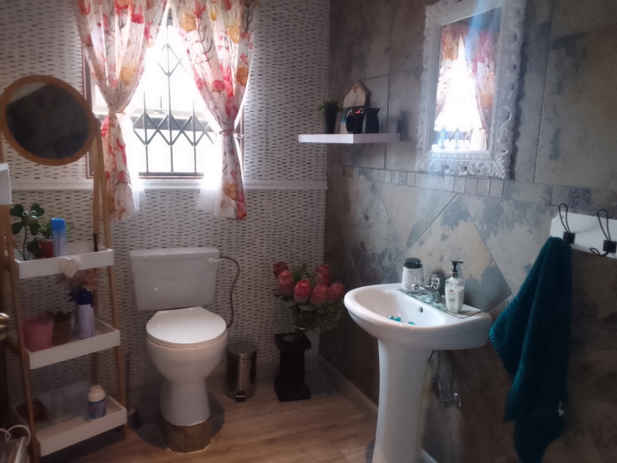 Commercial Property for Sale in Schylock A H North West